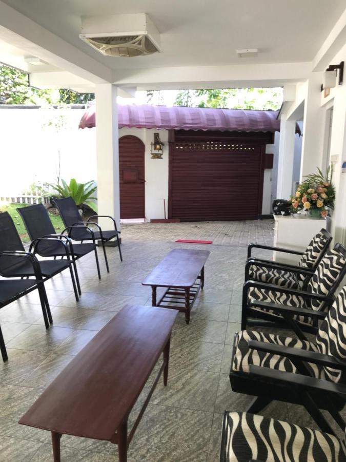 קולומבו Duvi'S Shelter Bungalow מראה חיצוני תמונה